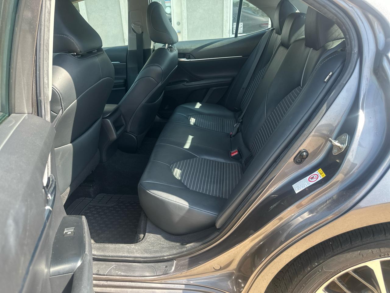 Toyota Camry XLE Auto (Natl) 2019