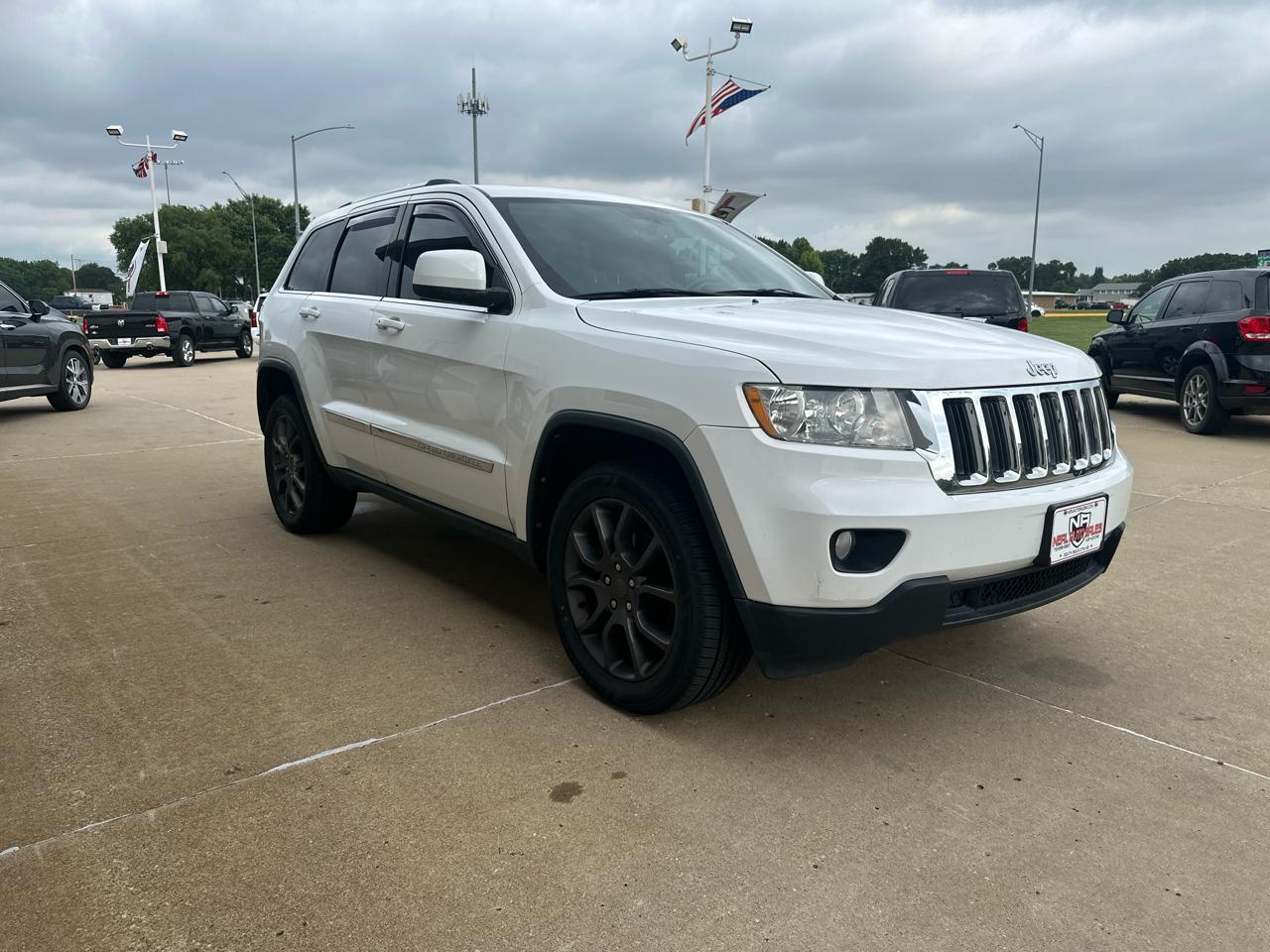 Jeep Grand Cherokee 4WD 4dr Laredo 2013