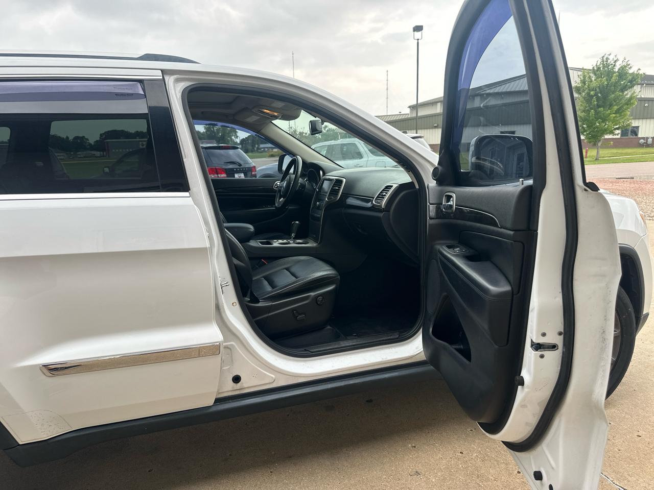 Jeep Grand Cherokee 4WD 4dr Laredo 2013