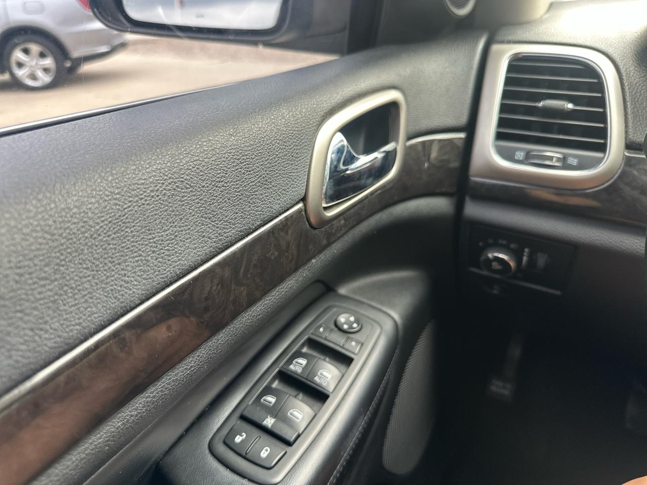 Jeep Grand Cherokee 4WD 4dr Laredo 2013