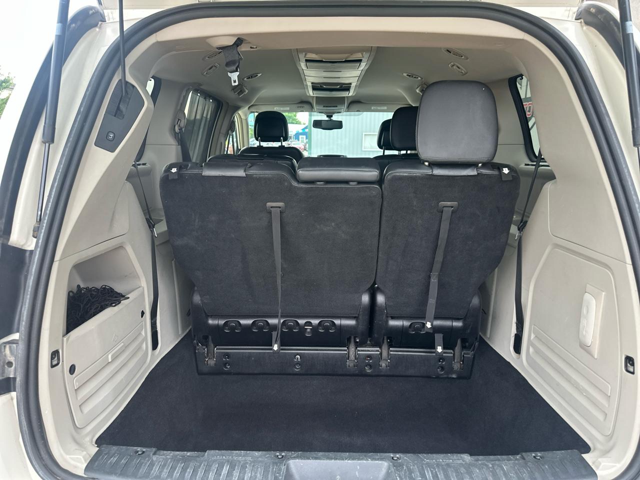 Chrysler Town & Country 4dr Wgn Touring-L 2013