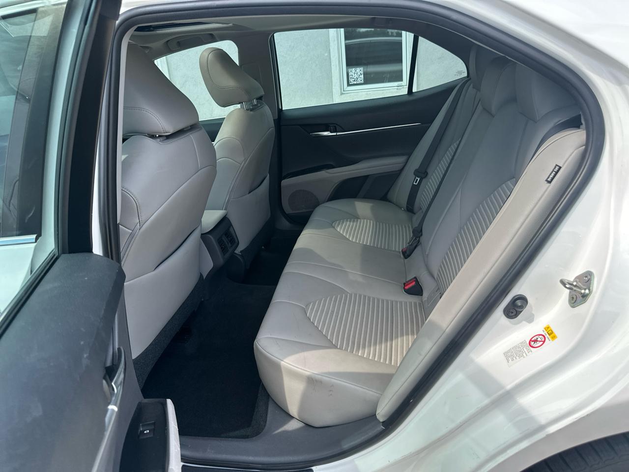 Toyota Camry XLE Auto (Natl) 2018