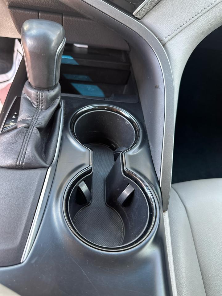 Toyota Camry XLE Auto (Natl) 2018