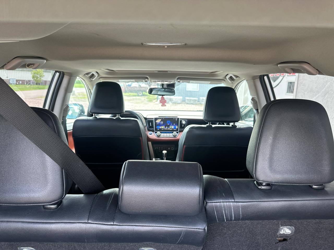 Toyota RAV4 AWD 4dr Limited (Natl) 2014
