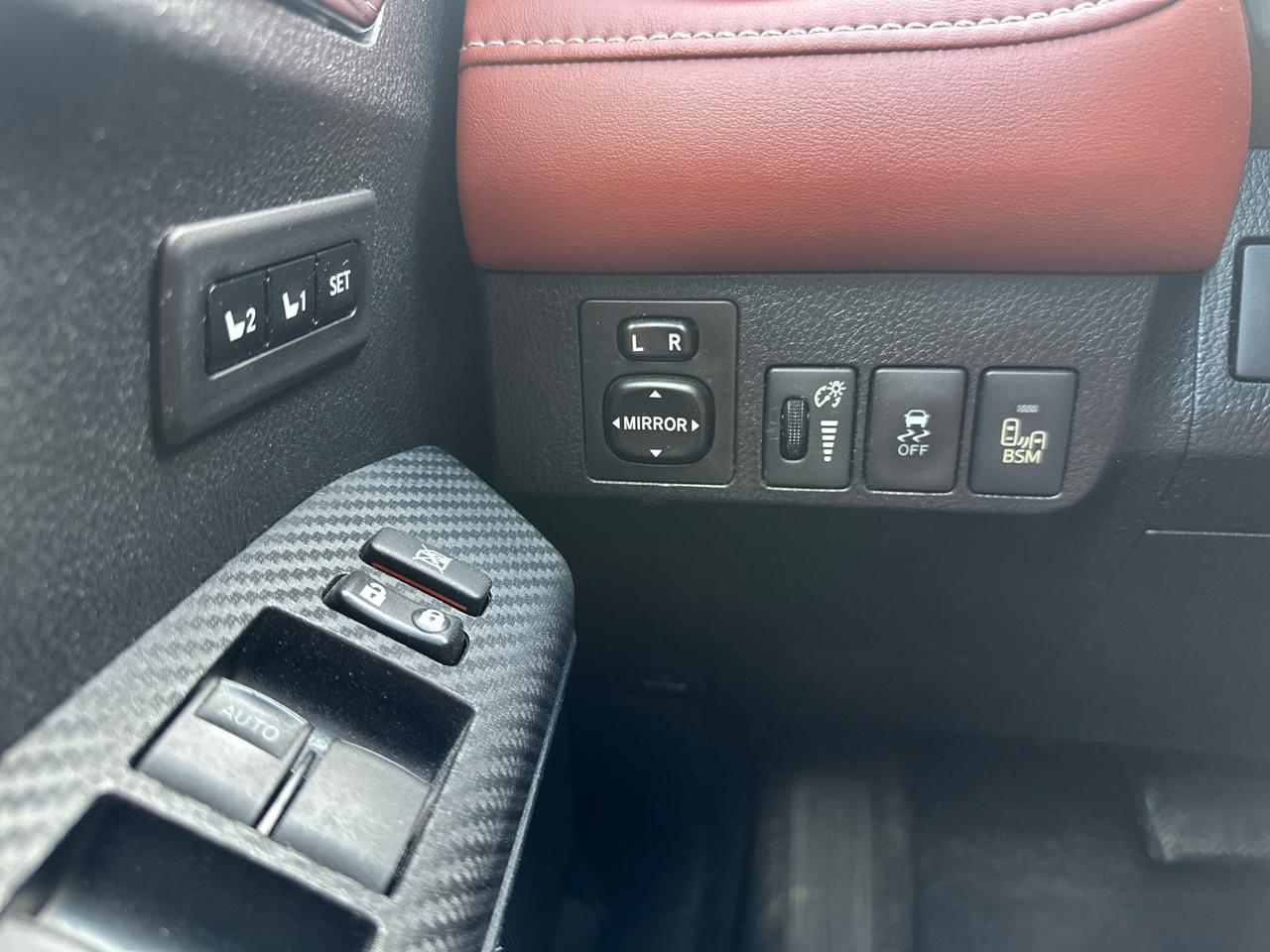 Toyota RAV4 AWD 4dr Limited (Natl) 2014