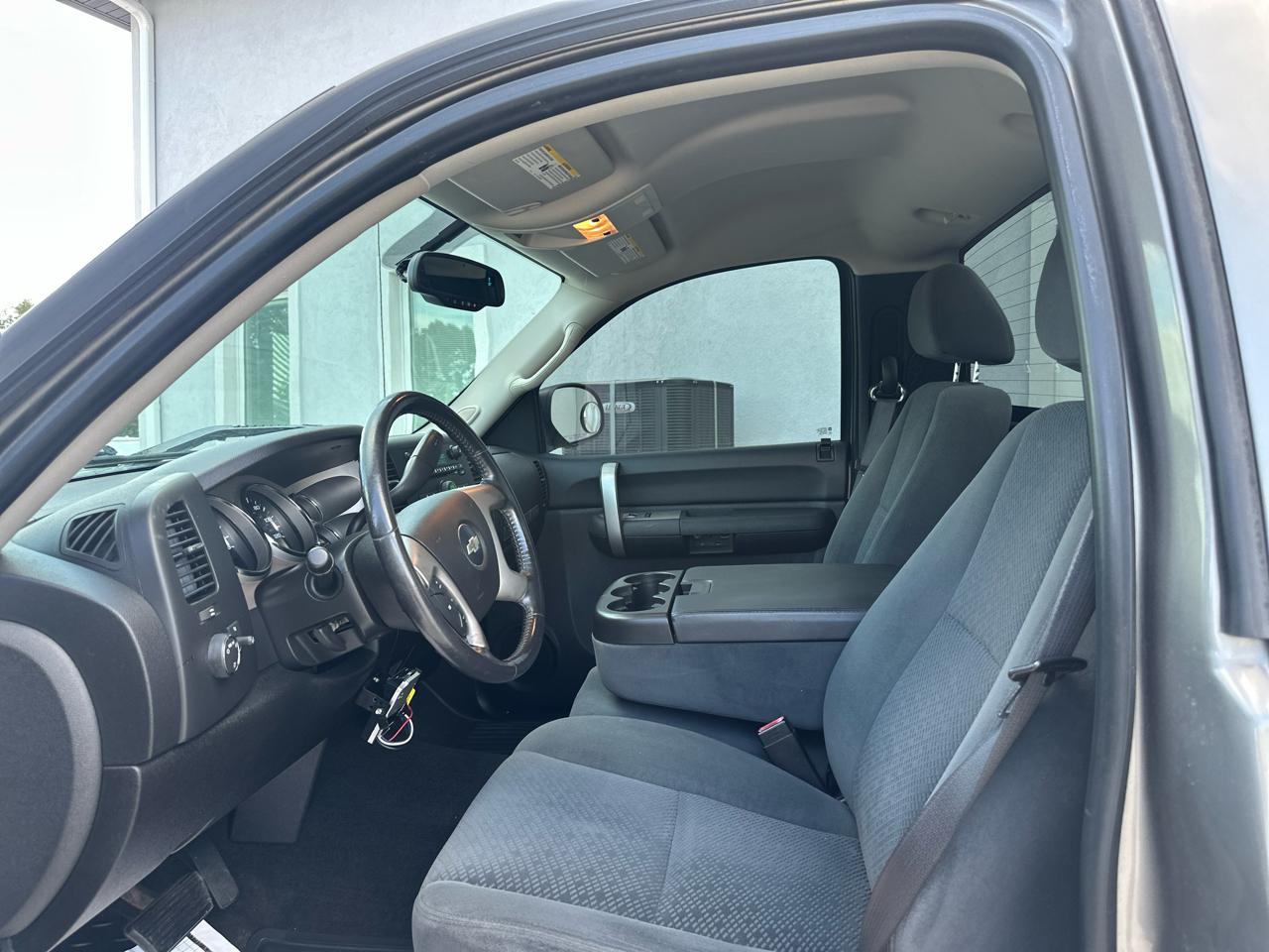 Chevrolet Silverado 1500 2WD Reg Cab 119.0" LT w/1LT 2008