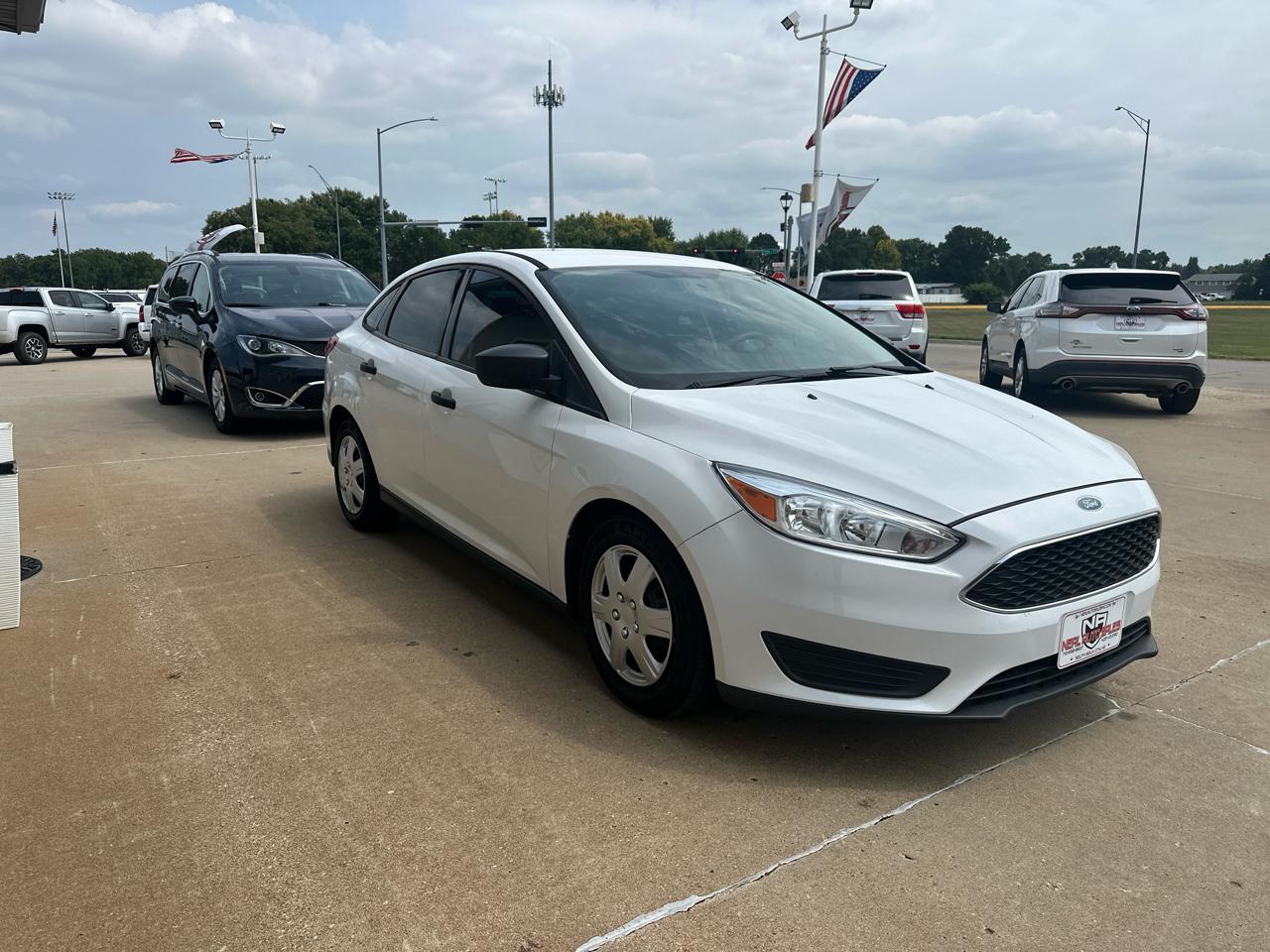 Ford Focus S Sedan 2017