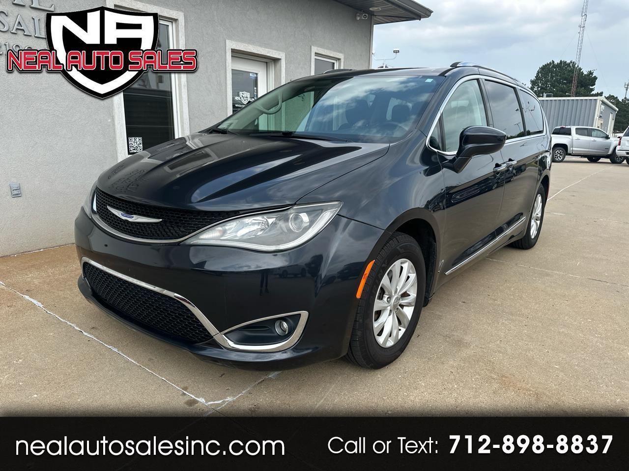 Chrysler Pacifica Touring L FWD 2019