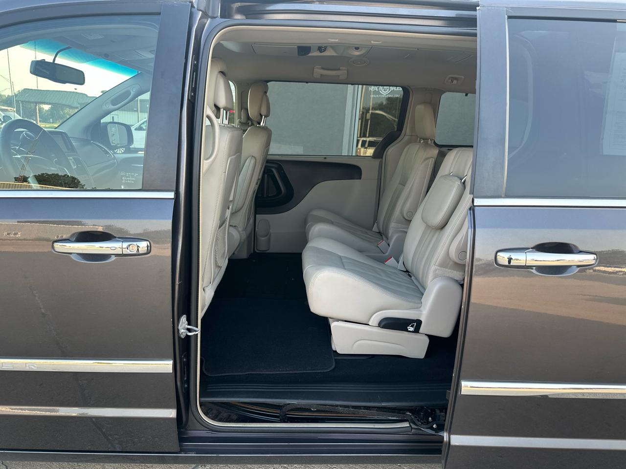 Chrysler Town & Country 4dr Wgn Touring 2015