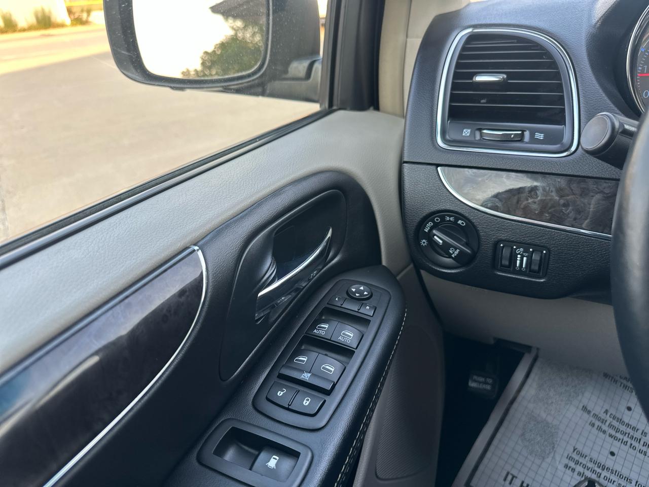 Chrysler Town & Country 4dr Wgn Touring 2015