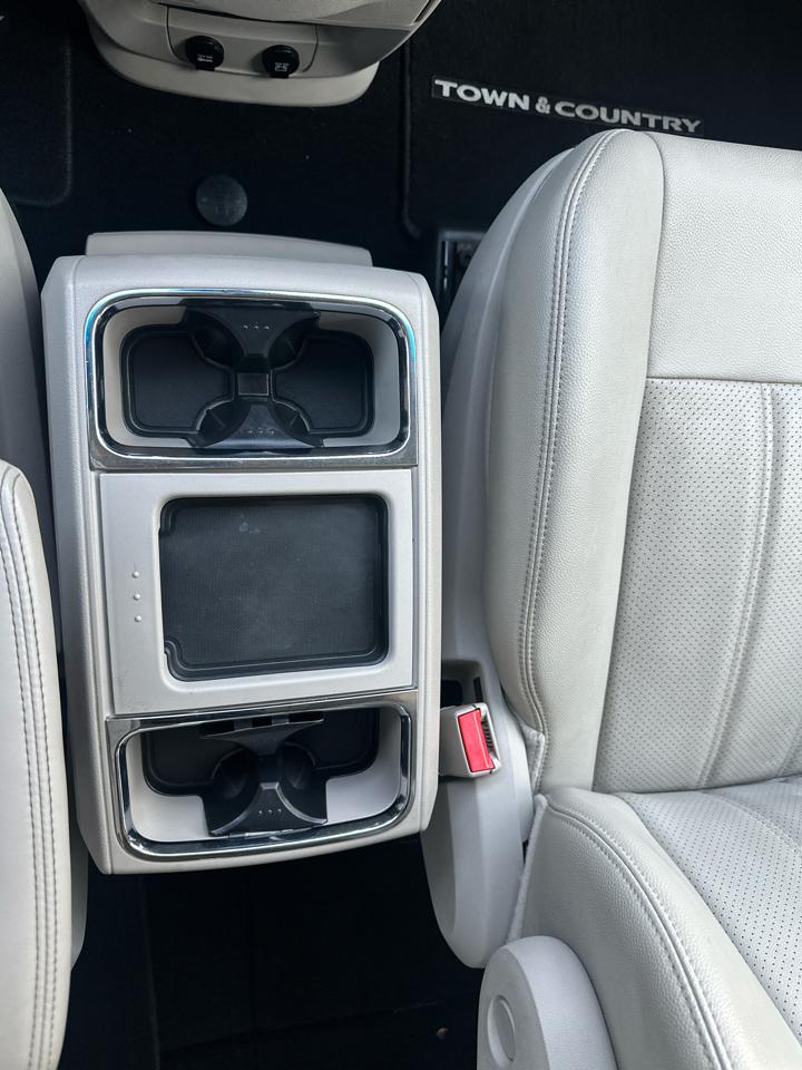 Chrysler Town & Country 4dr Wgn Touring 2015