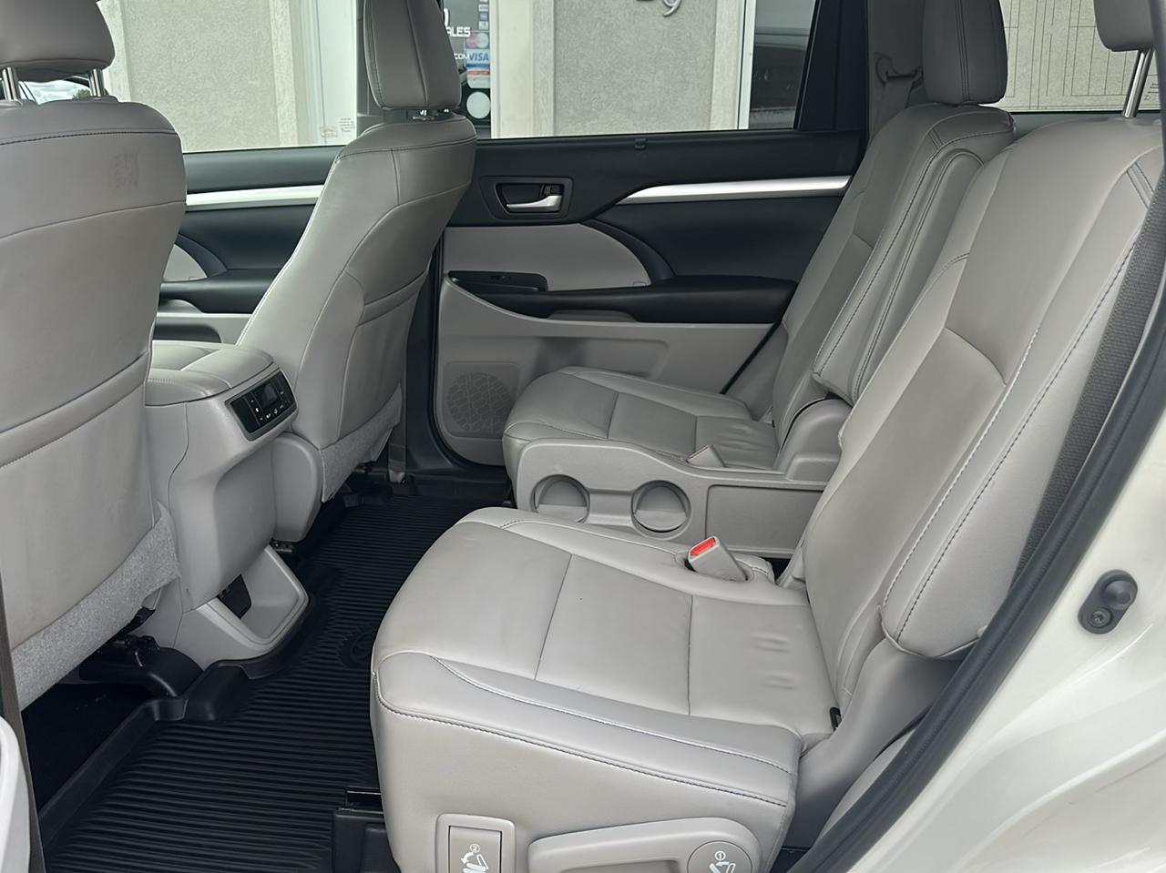 Toyota Highlander XLE V6 AWD (Natl) 2019