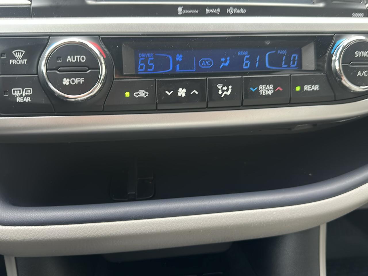 Toyota Highlander XLE V6 AWD (Natl) 2019