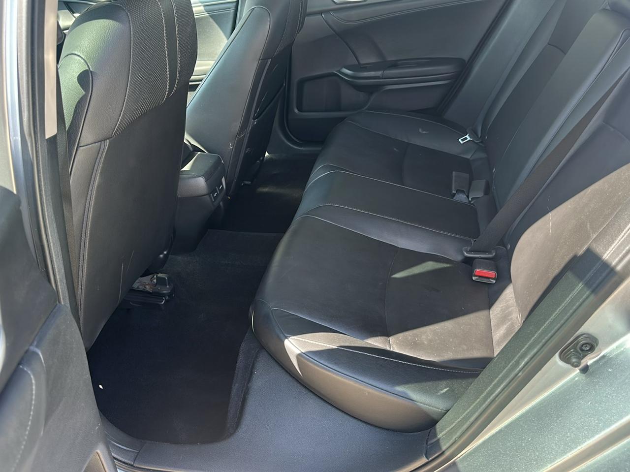 Honda Civic Sedan 4dr CVT Touring 2016