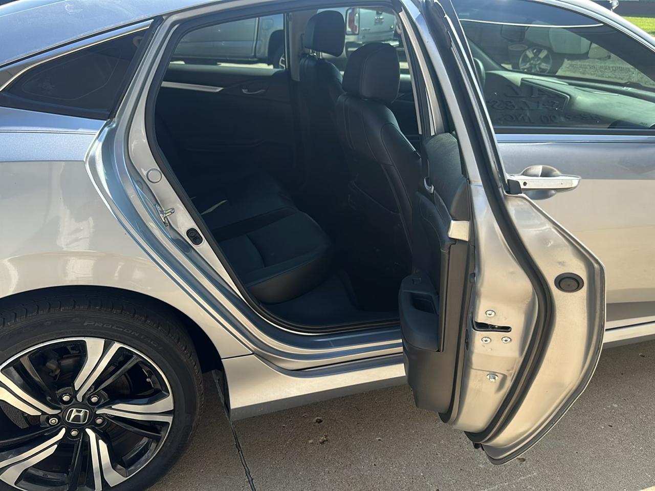 Honda Civic Sedan 4dr CVT Touring 2016