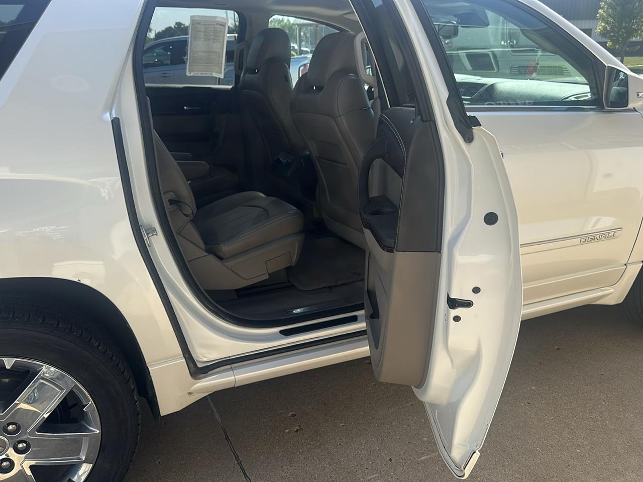 GMC Acadia AWD 4dr Denali 2014