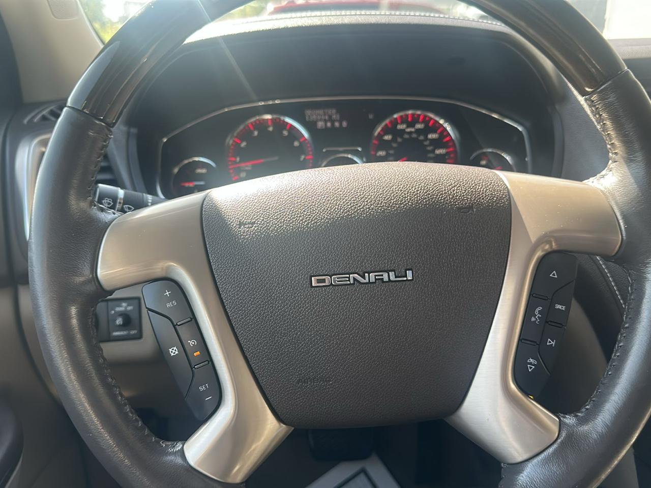 GMC Acadia AWD 4dr Denali 2014