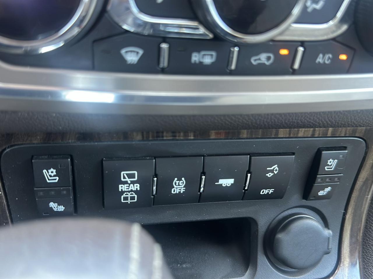 GMC Acadia AWD 4dr Denali 2014