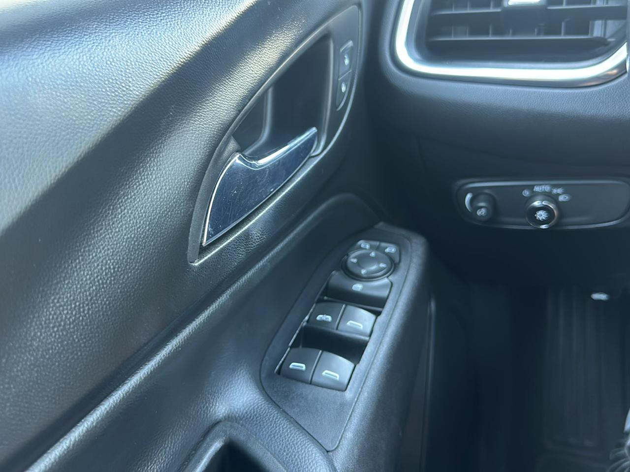 Chevrolet Equinox AWD 4dr LT w/1LT 2019