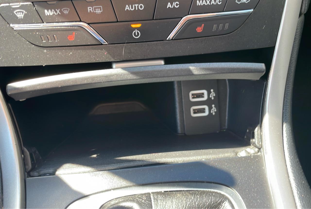 Ford Edge 4dr SEL AWD 2016