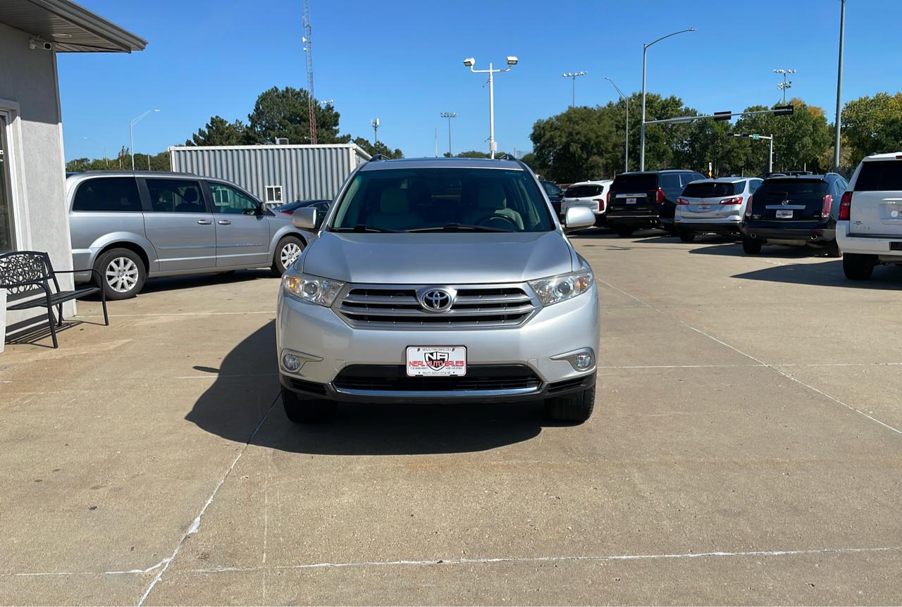Toyota Highlander 4WD 4dr V6 (Natl) 2012