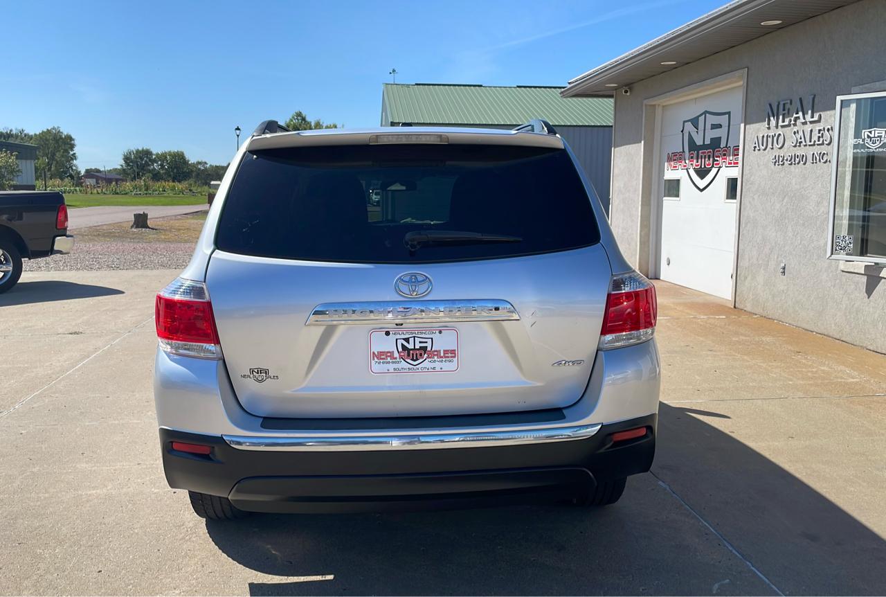Toyota Highlander 4WD 4dr V6 (Natl) 2012