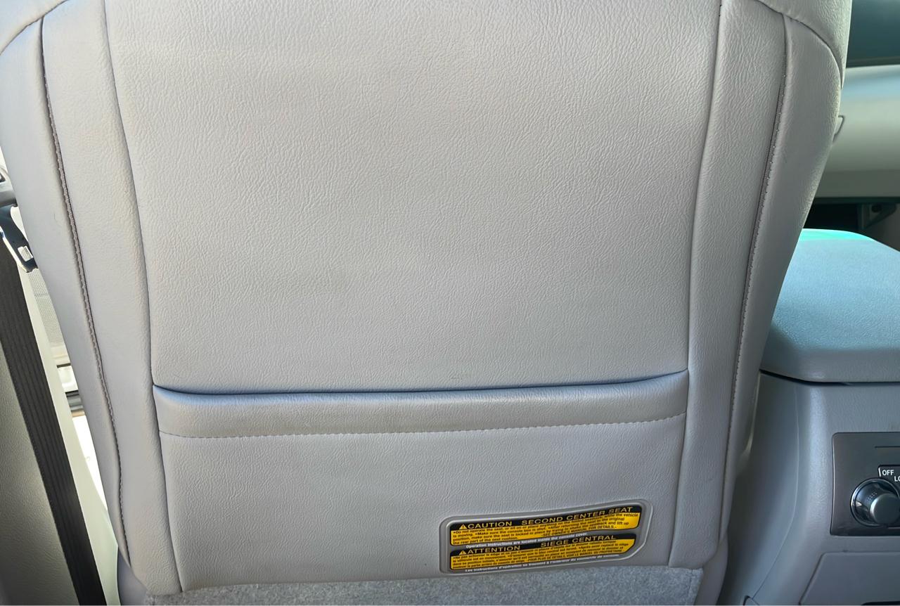 Toyota Highlander 4WD 4dr V6 (Natl) 2012