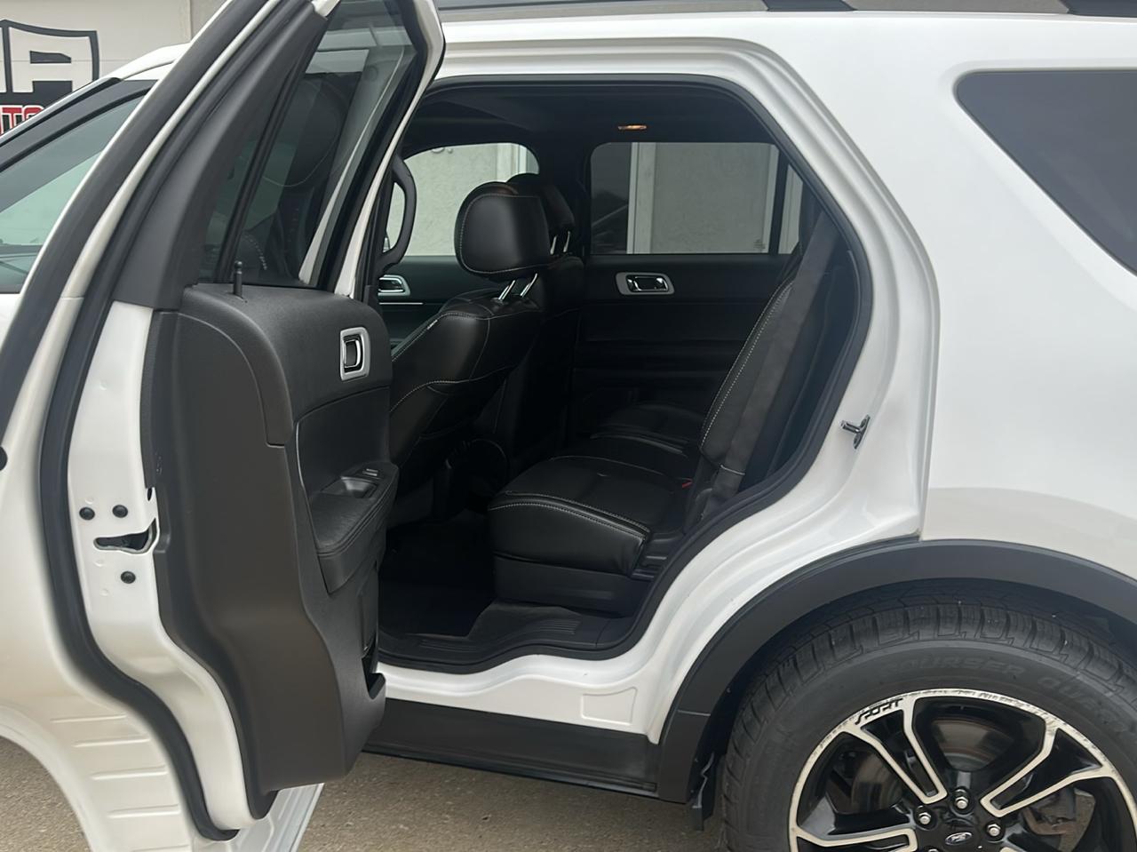 Ford Explorer 4WD 4dr Sport 2015