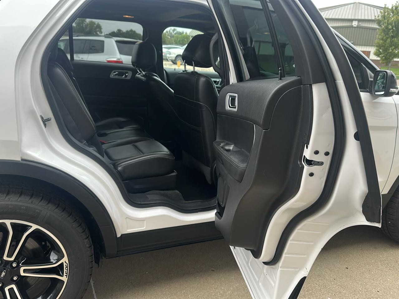 Ford Explorer 4WD 4dr Sport 2015