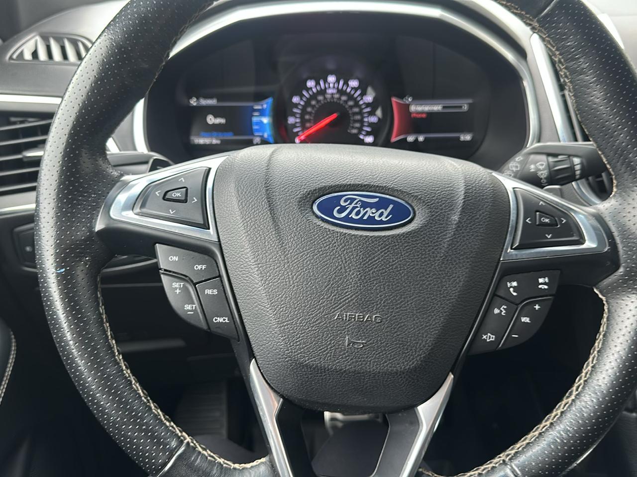Ford Edge photo 15