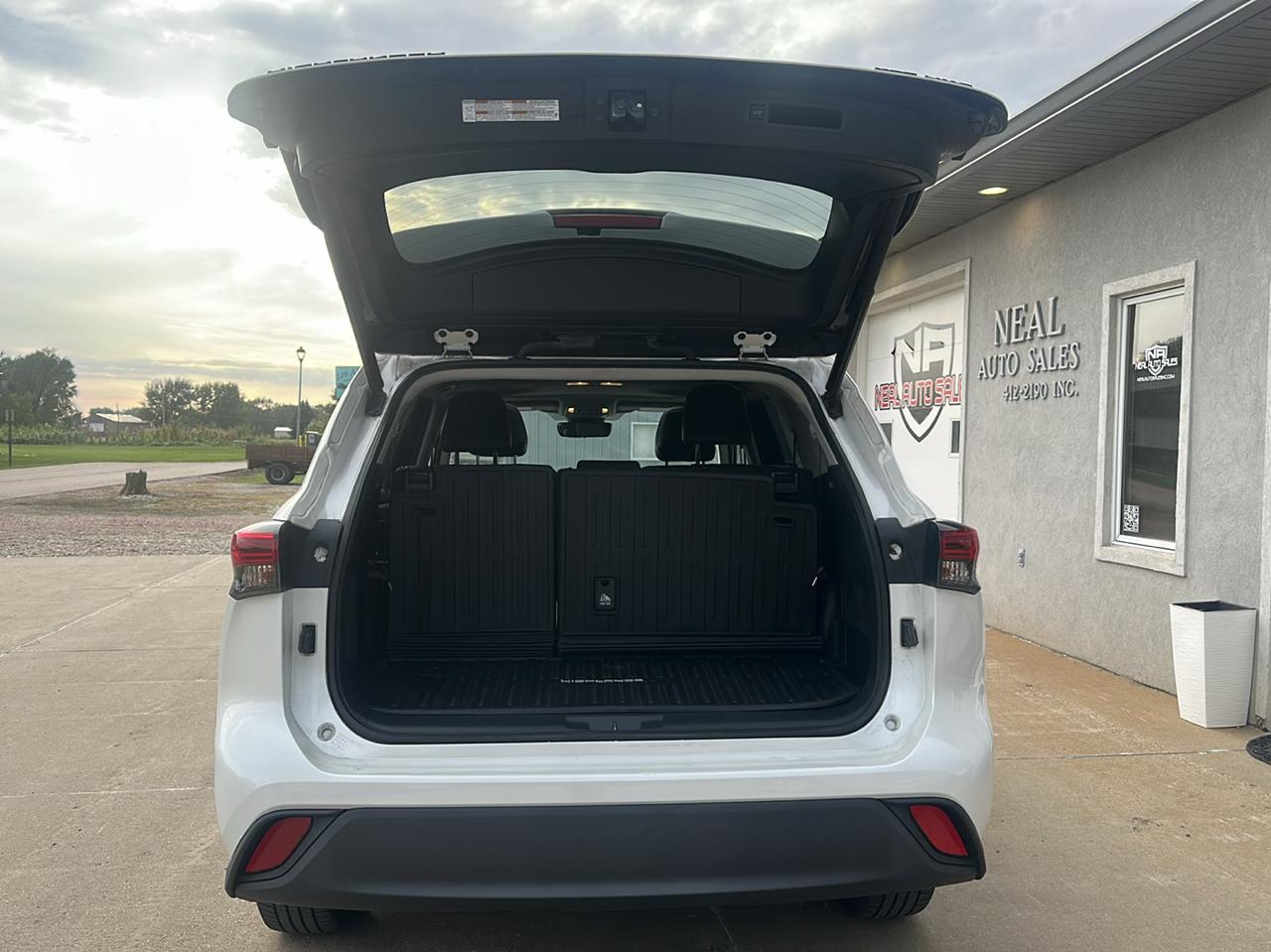 Toyota Highlander XLE AWD (Natl) 2021