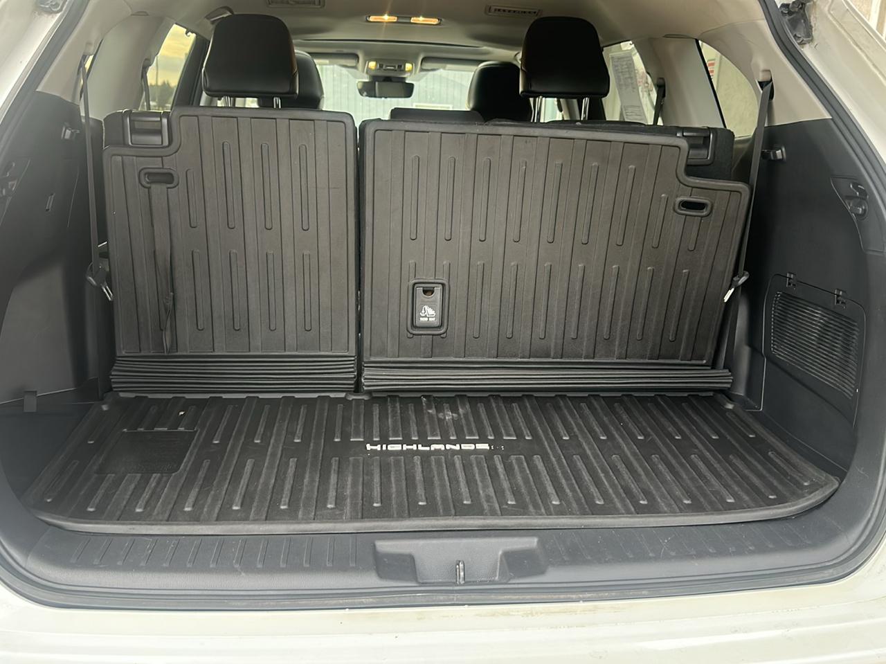 Toyota Highlander XLE AWD (Natl) 2021