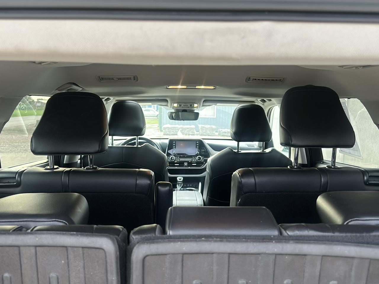 Toyota Highlander XLE AWD (Natl) 2021