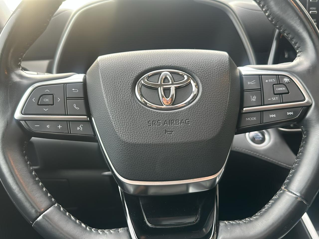 Toyota Highlander XLE AWD (Natl) 2021