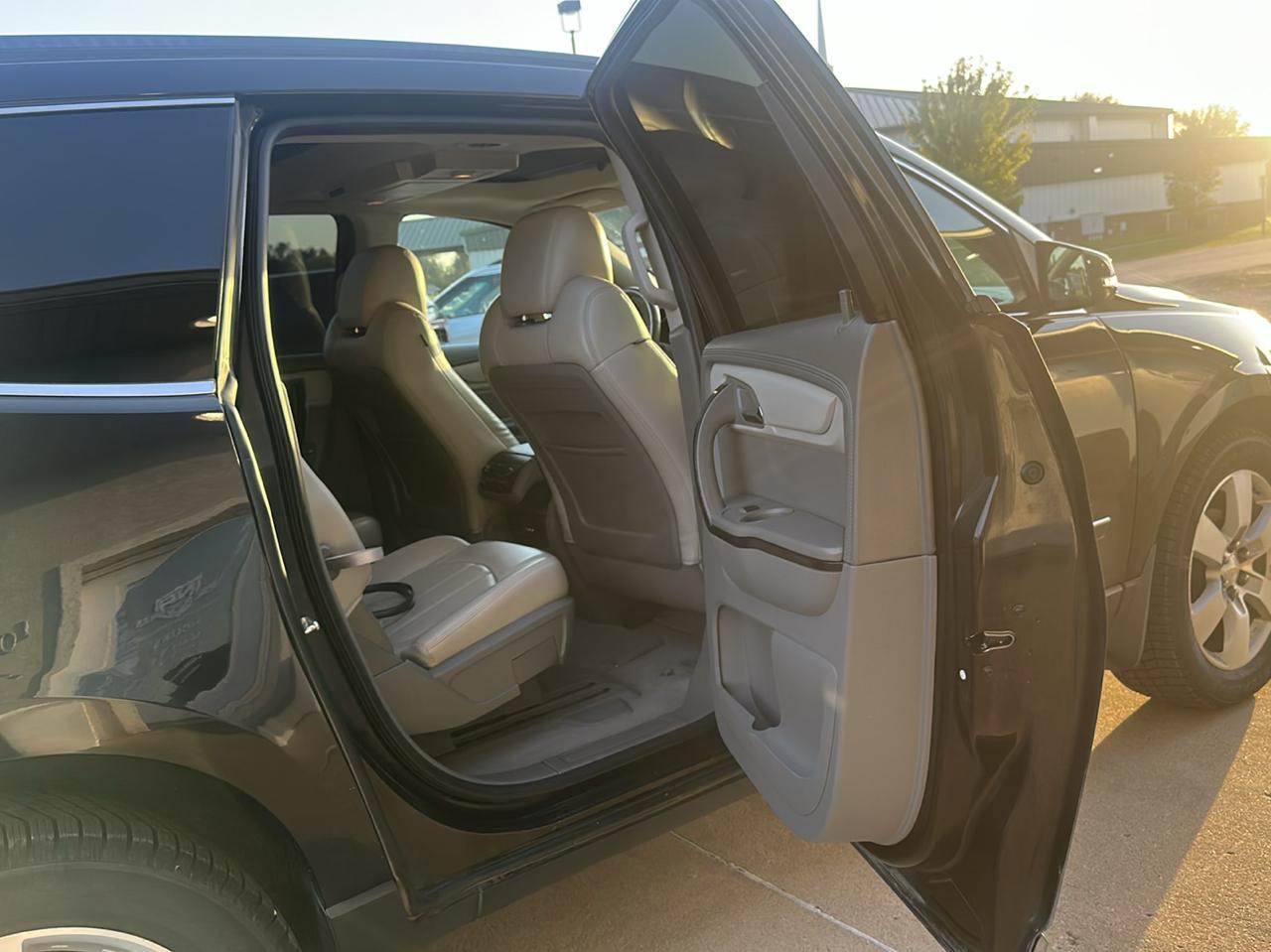 Chevrolet Traverse AWD 4dr LTZ 2015