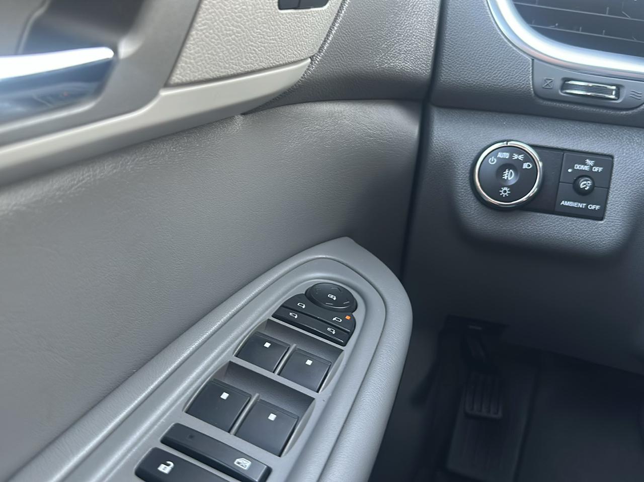 Chevrolet Traverse AWD 4dr LTZ 2015