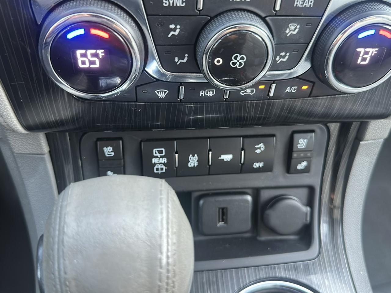 Chevrolet Traverse AWD 4dr LTZ 2015