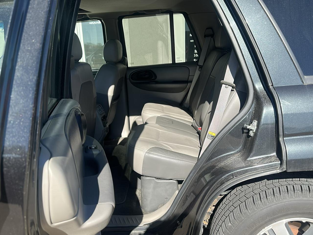 Chevrolet TrailBlazer 4dr 4WD LT 2004