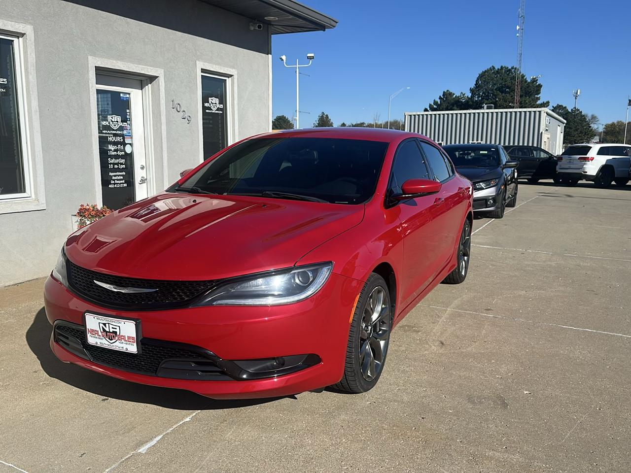 Chrysler 200 4dr Sdn S AWD 2016