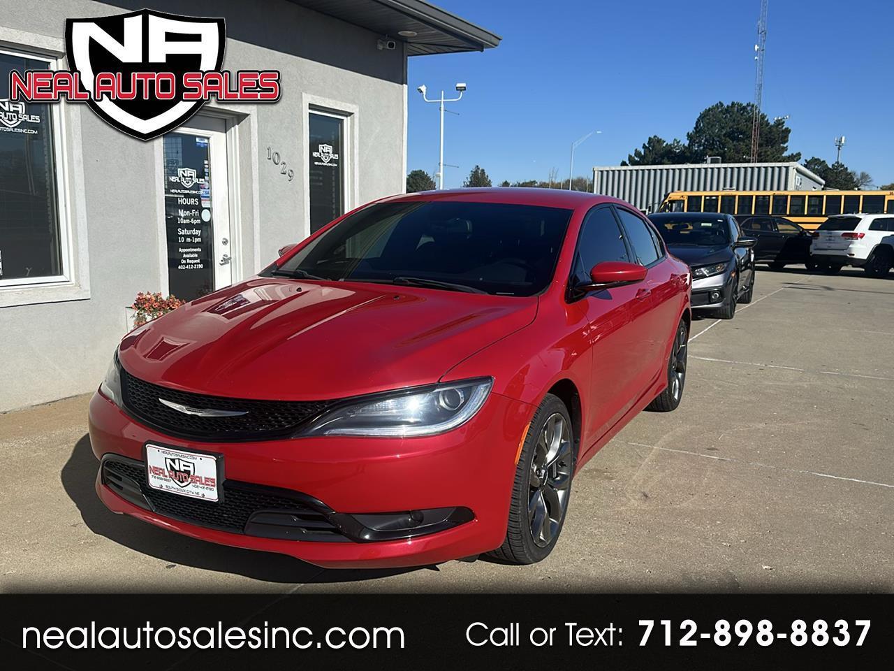 Chrysler 200 4dr Sdn S AWD 2016