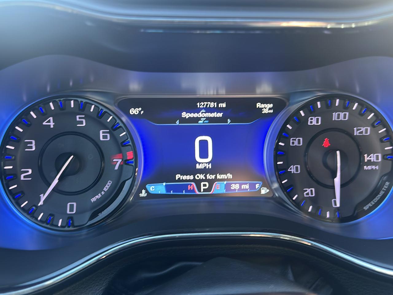 Chrysler 200 4dr Sdn S AWD 2016