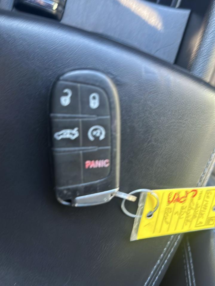 Chrysler 200 4dr Sdn S AWD 2016