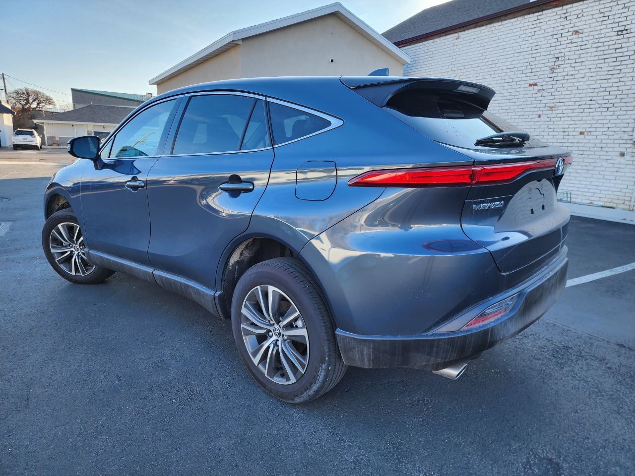 Toyota Venza LE 2024