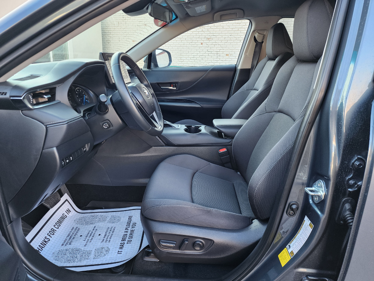 Toyota Venza LE 2024