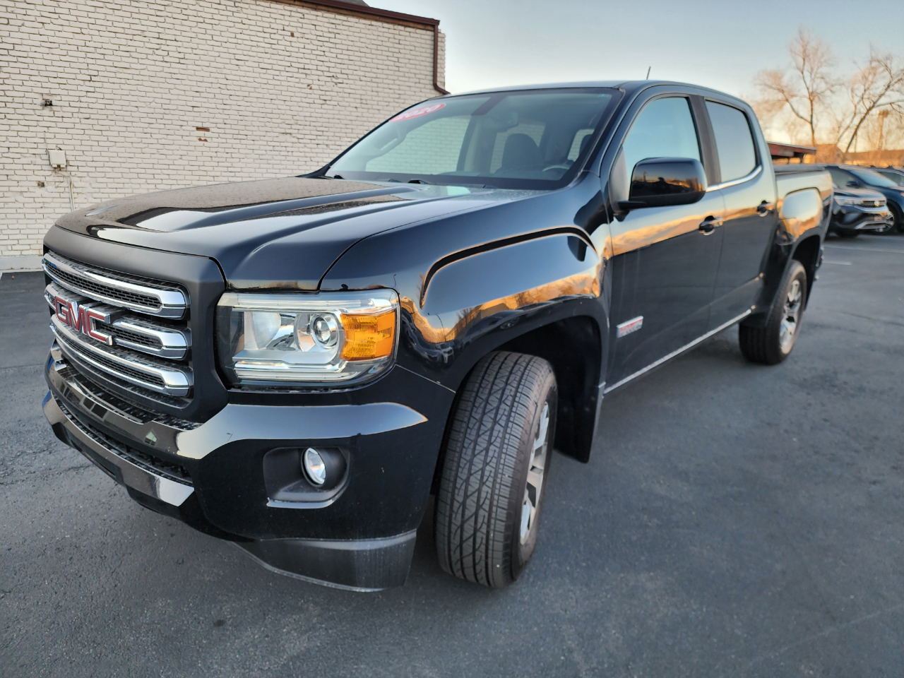 GMC Canyon All Terrain Crew Cab w/Cloth Short Box 4WD 2020