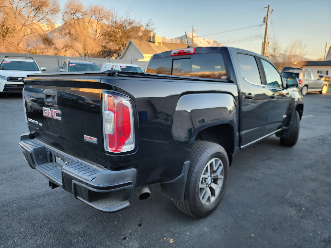GMC Canyon All Terrain Crew Cab w/Cloth Short Box 4WD 2020