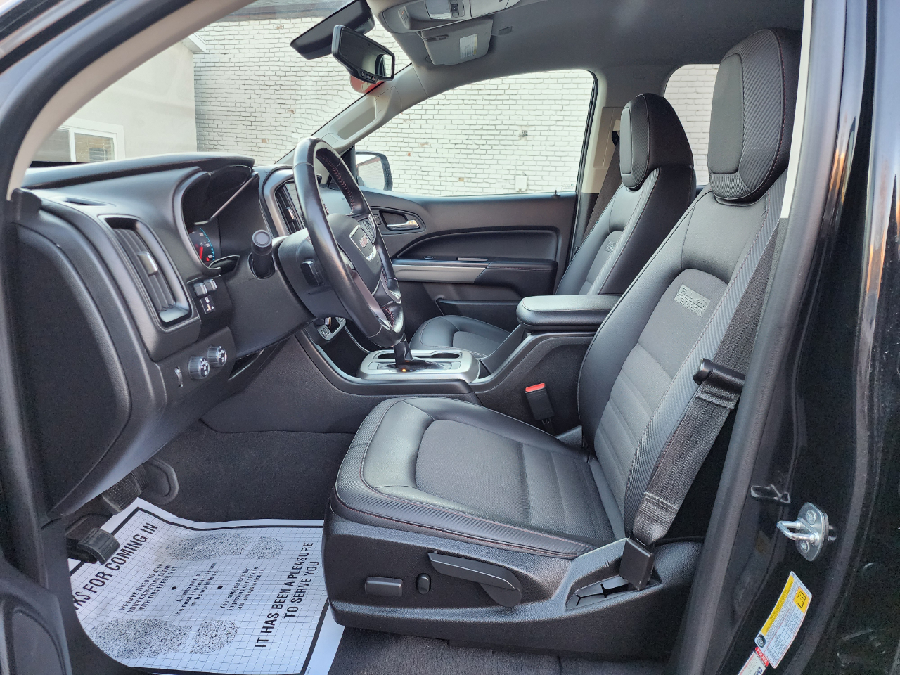 GMC Canyon All Terrain Crew Cab w/Cloth Short Box 4WD 2020