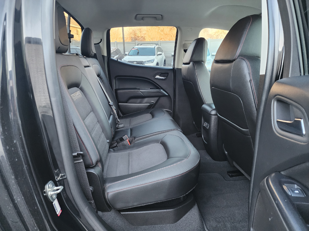 GMC Canyon All Terrain Crew Cab w/Cloth Short Box 4WD 2020