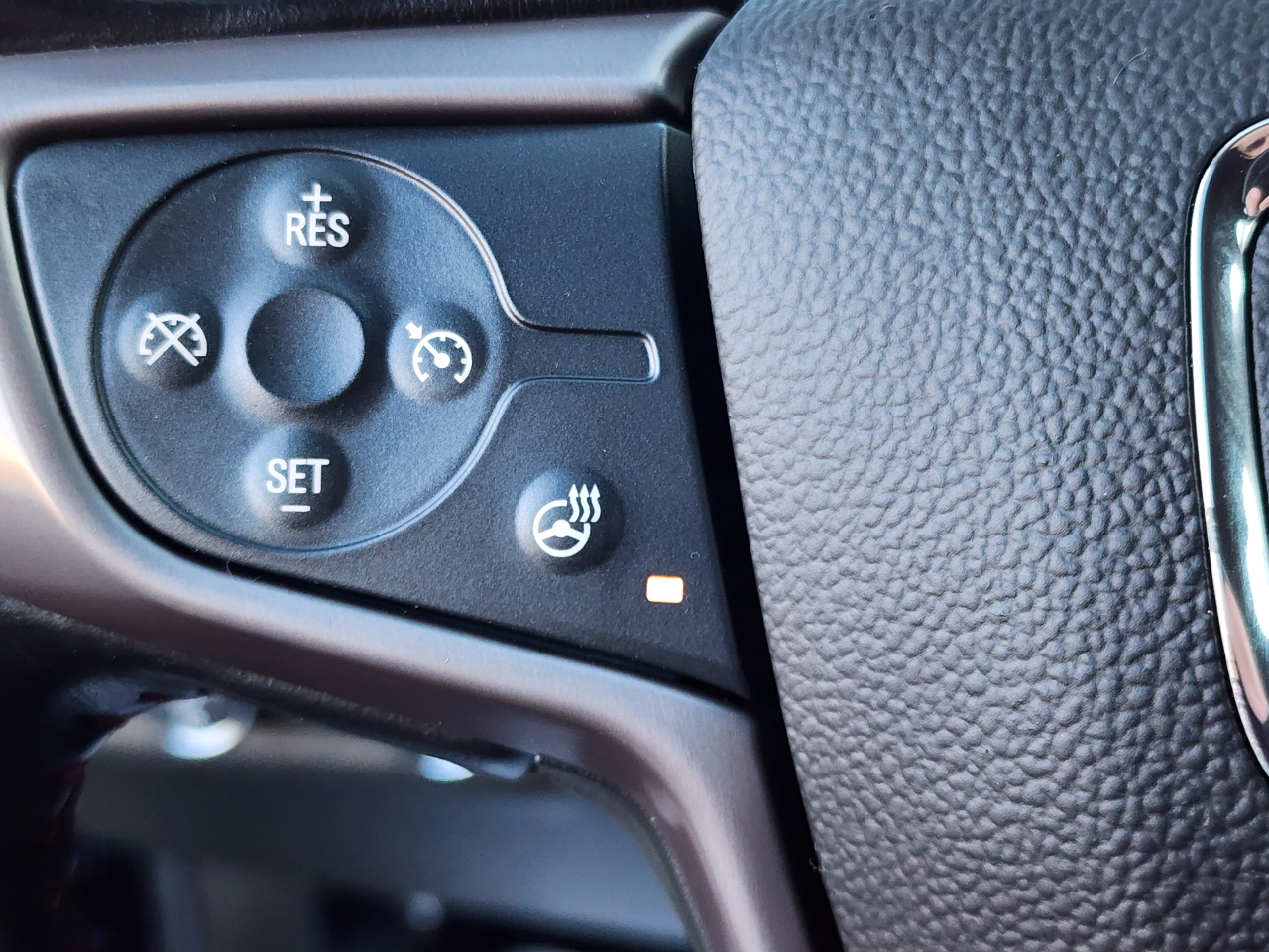 GMC Canyon All Terrain Crew Cab w/Cloth Short Box 4WD 2020