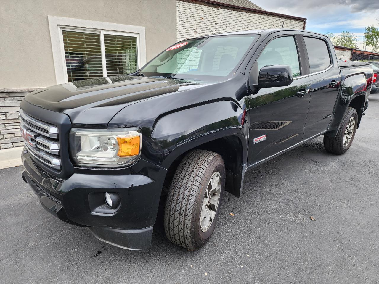 GMC Canyon All Terrain Crew Cab w/Cloth Short Box 4WD 2020